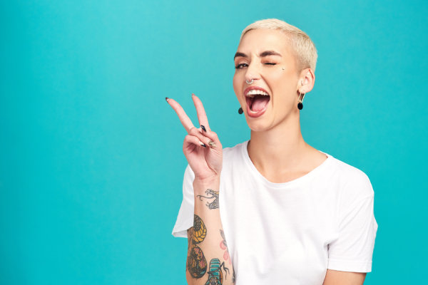 ​Piercings, Tattoos &amp; Co. - Körperschmuck im Bewerbungsgespräch